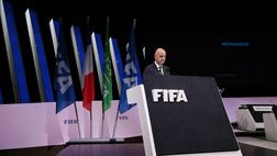 FIFA, nuova regola contro le perdite di tempo: al via la sperimentazione