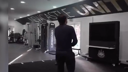 VIDEO / “A Milano è così la palestra?” “No, più grande”: la risposta di Tonali diventa virale