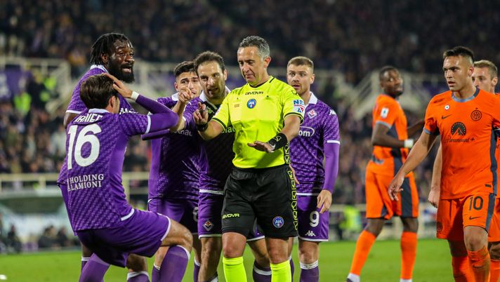 La moViola: Aureliano passeggia in campo e non vede un rigore per i viola - immagine 1