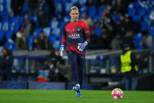 Keylor Navas col Paris Saint-Germain in Champions League (Foto di Alex Caparros/Getty Images) Keylor Navas potrebbe tornare a casa: il Saprissa gli apre le porte