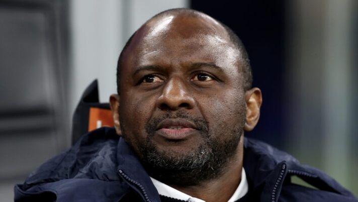MILAN, ITALY - FEBRUARY 22: Patrick Vieira, Head Coach of Genoa looks on prior to the Serie A match between FC Internazionale and Genoa at Stadio Giuseppe Meazza on February 22, 2025 in Milan, Italy. (Photo by Marco Luzzani/Getty Images) Vieira: “Dispiace subire gol così ma siamo sulla strada giusta, felice del gruppo. L’obiettivo…” - immagine 1