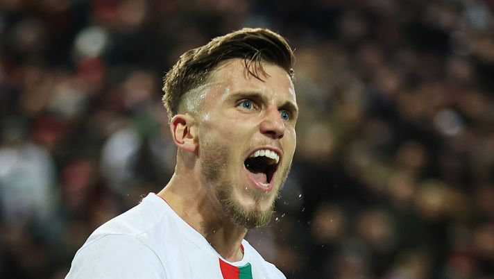 Roma, per l’attacco spunta Demirovic. Belotti, c’è il sì del giocatore al Como - immagine 1