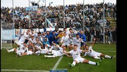 Derby Treviso-Mestre, romanticismo ma non solo: bombe carta e assalti al pullman