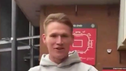 McTominay lascia l’Old Trafford per l’ultima volta: il tenero saluto con una tifosa