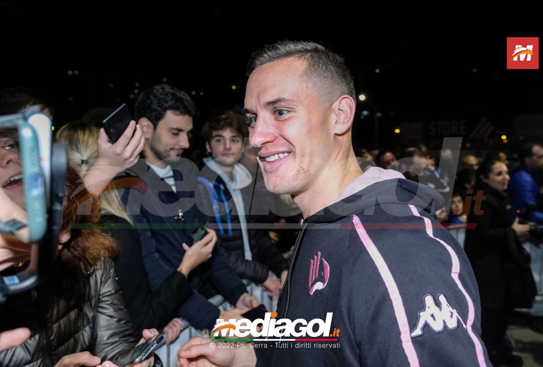 FOTO Palermo: Accardi, Saric e Gomes accendono l’albero al ‘Barbera’ (Gallery) - immagine 51