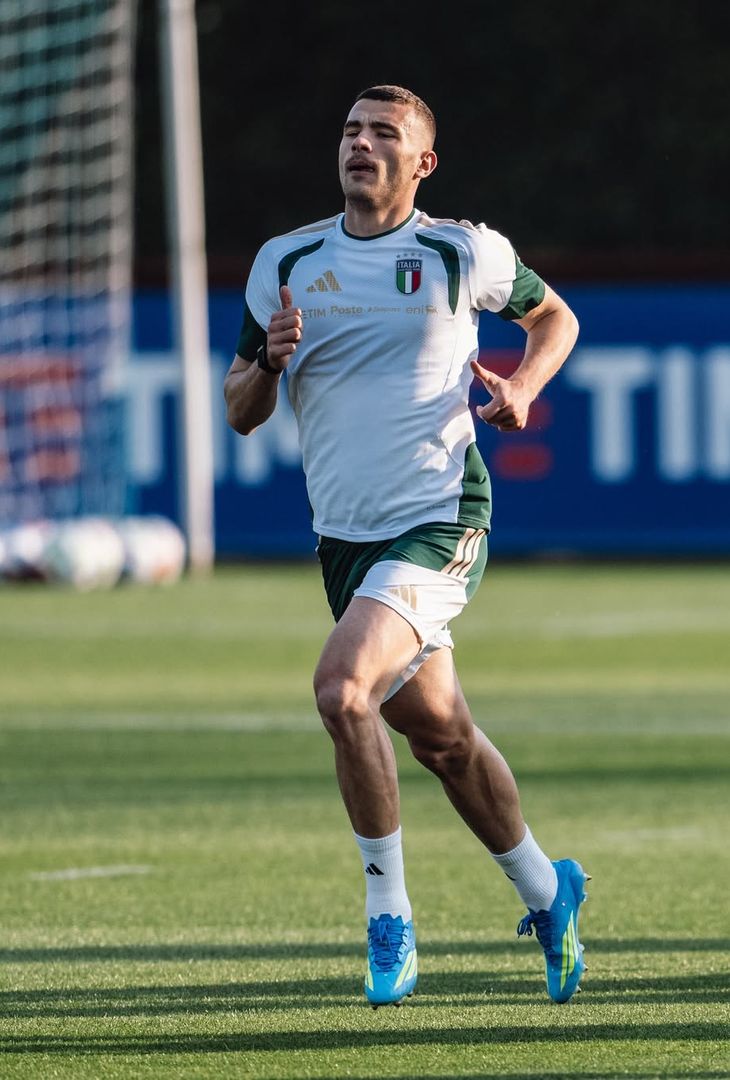 L’Italia chiamò! Gli scatti dei partenopei con la maglia della Nazionale – GALLERY - immagine 11