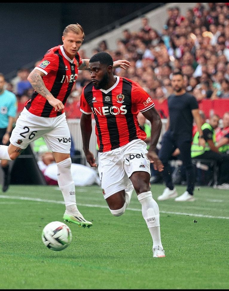 A ottobre il derby della Costa Azzurra a Nizza: campo in condizioni pietose, si cambia- immagine 5