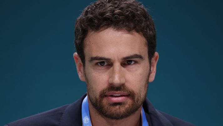 Getty Images Theo James: “Ho un legame speciale con l’Italia. Aprirò una osteria a Londra” - immagine 1