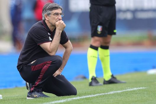 EMPOLI, ITALY - MAY 01: Ivan Juric manager of Torino FC looks on during the Serie A match between Empoli FC and Torino FC at Stadio Carlo Castellani on May 1, 2022 in Empoli, Italy. (Photo by Gabriele Maltinti/Getty Images)