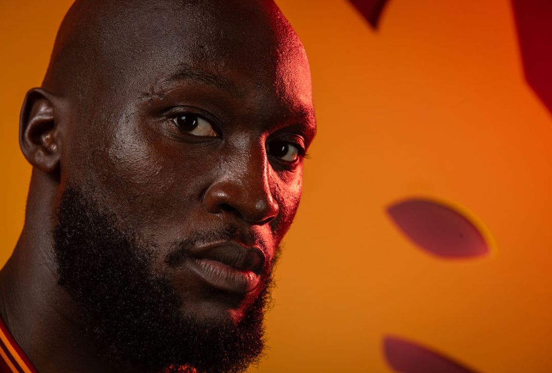 Roma, Lukaku è ufficiale: i primi suggestivi scatti in giallorosso – FOTO GALLERY - immagine 14