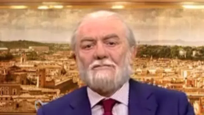 Max Giusti: “Parodia ADL? Ho cambiato look su consiglio di una persona a lui cara” - immagine 1