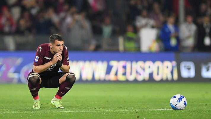 Calciomercato Cremonese, colpo in attacco: ufficiale Bonazzoli dalla Salernitana Salernitana