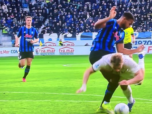 FINALE! Atalanta-Napoli 2-1: Beukema non basta. Azzurri sconfitti alla New Balance - immagine 5