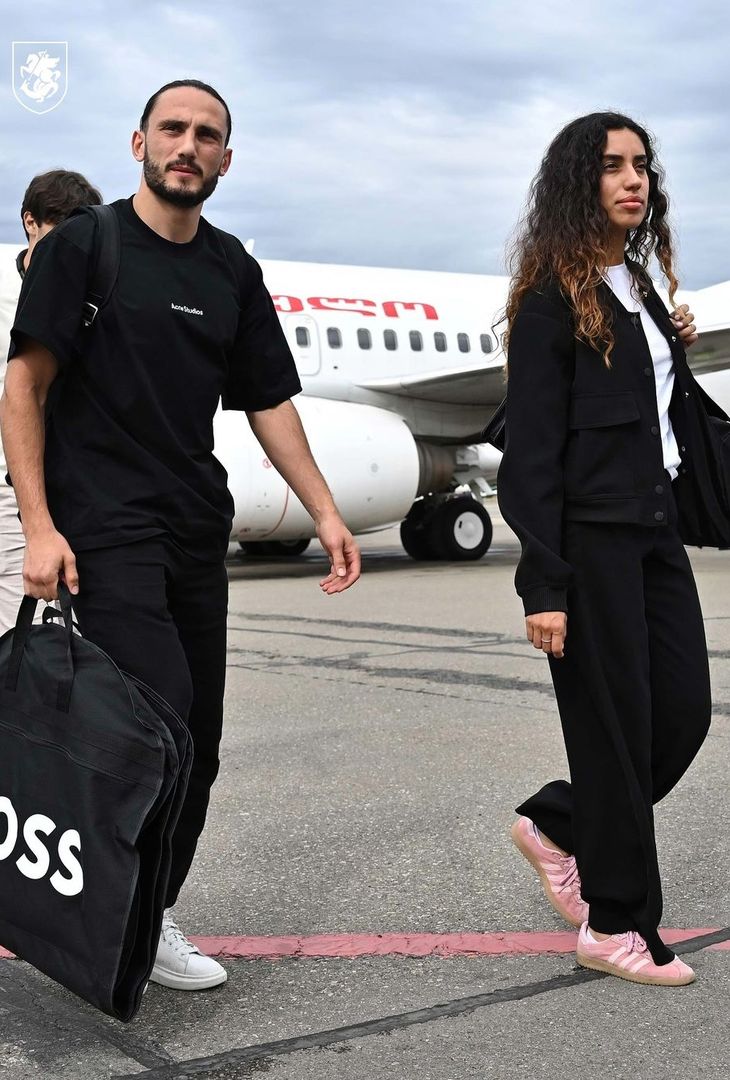 GALLERY Georgia, Kvara e co. accolti come degli eroi in patria: gli scatti - immagine 4