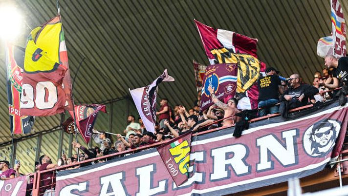 La Salernitana ama i tifosi: primo club italiano che lancia suo canale WhatsApp - immagine 1