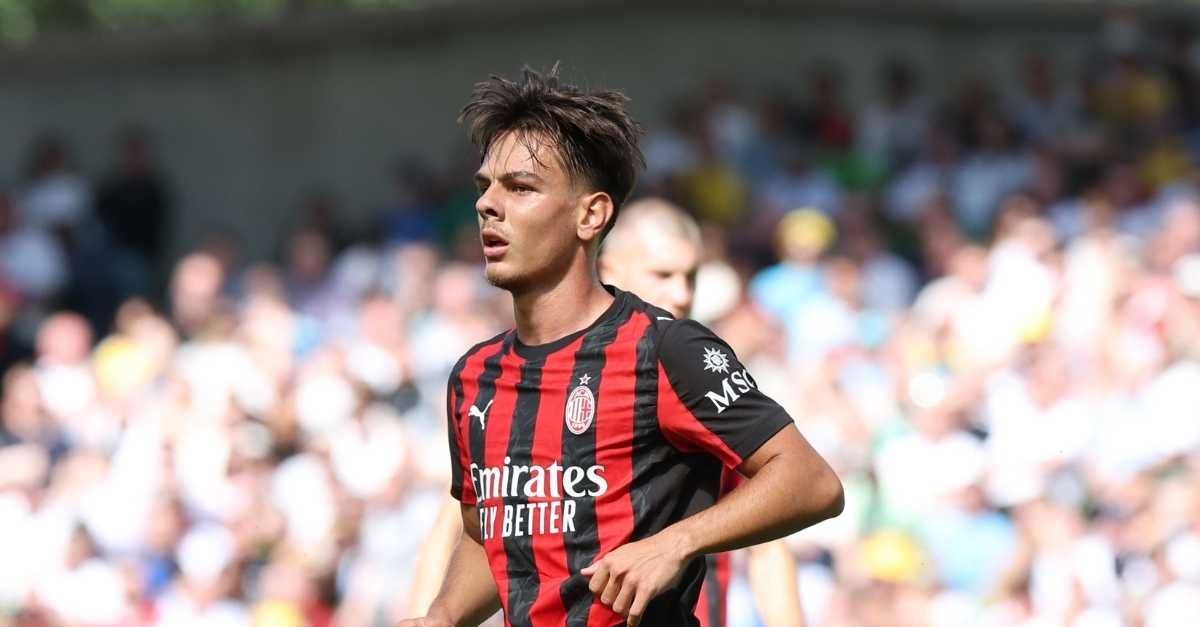 Milan, Jashari: “Onorato di indossare questi colori per la prima volta” Milan, Jashari: “Onorato di indossare questi colori per la prima volta”