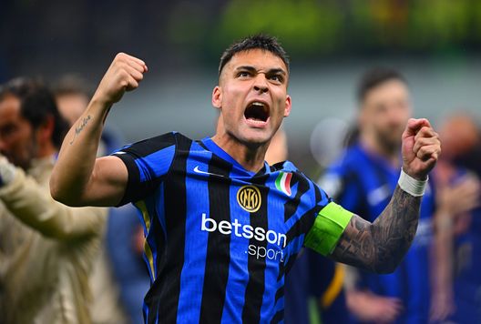 L'urlo di liberazione di Lautaro dopo il fischio finale di Inter-Barcellona. (Foto di Mattia Pistoia - Inter/Inter via Getty Images) Inter, che spettacolo! Una notte da film nel segno di un gruppo straordinario- immagine 7