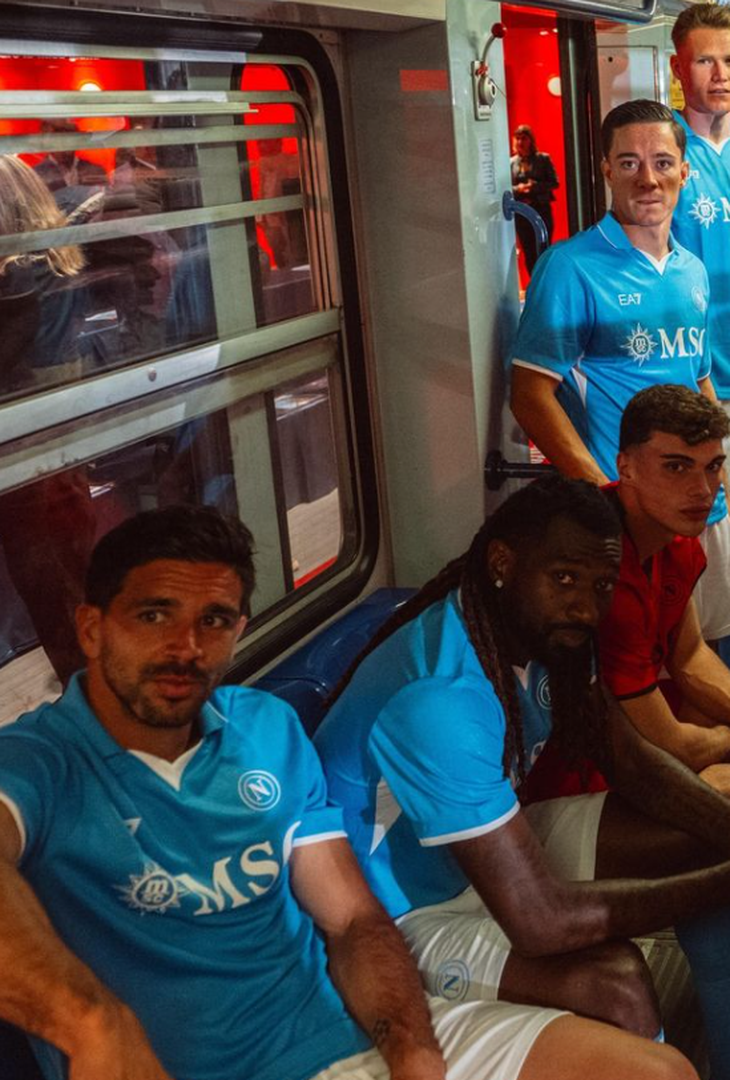 Il Napoli ha pubblicato sul suo account Instagram gli scatti più belli della mattinata trascorsa dagli azzurri nella stazione di Chiaia della linea 6 della metropolitana