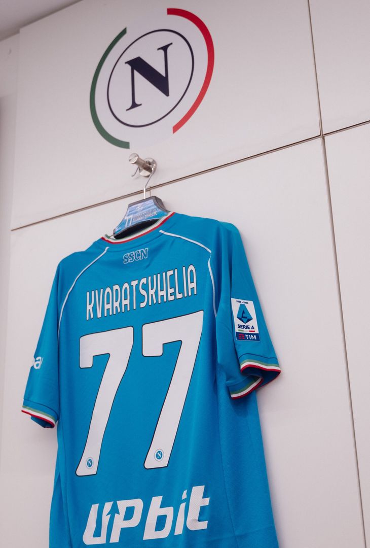 Il Napoli è pronto a scendere in campo per il derby contro la Salernitana