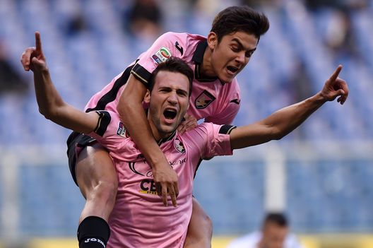 GENOA, ITALY - JANUARY 25: Franco Vazquez of Palermo celebrates with Paulo Dybala after scoring the equalizing goal (1-1) during the Serie A match between UC Sampdoria and US Citta di Palermo at Stadio Luigi Ferraris on January 25, 2015 in Genoa, Italy. (Photo by Tullio M. Puglia/Getty Images) Vazquez