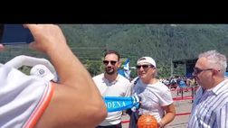 Dimaro day 4, Manna scatta foto coi tifosi: l’entusiasmo è alle stelle