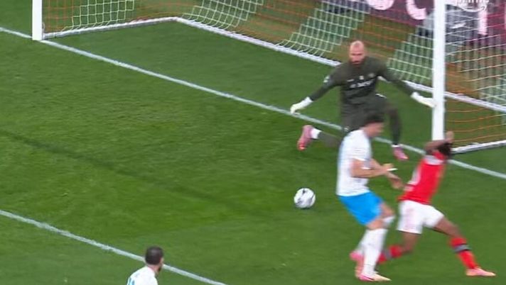 Benfica-Napoli 2-0, doccia gelida per gli azzurri: Barreiro di tacco trova il raddoppio – VIDEO Benfica-Napoli 2-0, doccia gelida per gli azzurri: Barreiro di tacco trova il raddoppio – VIDEO - immagine 1