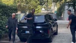 Milan, Abraham arrivato alla ‘Madonnina’ per le visite mediche | PM Video