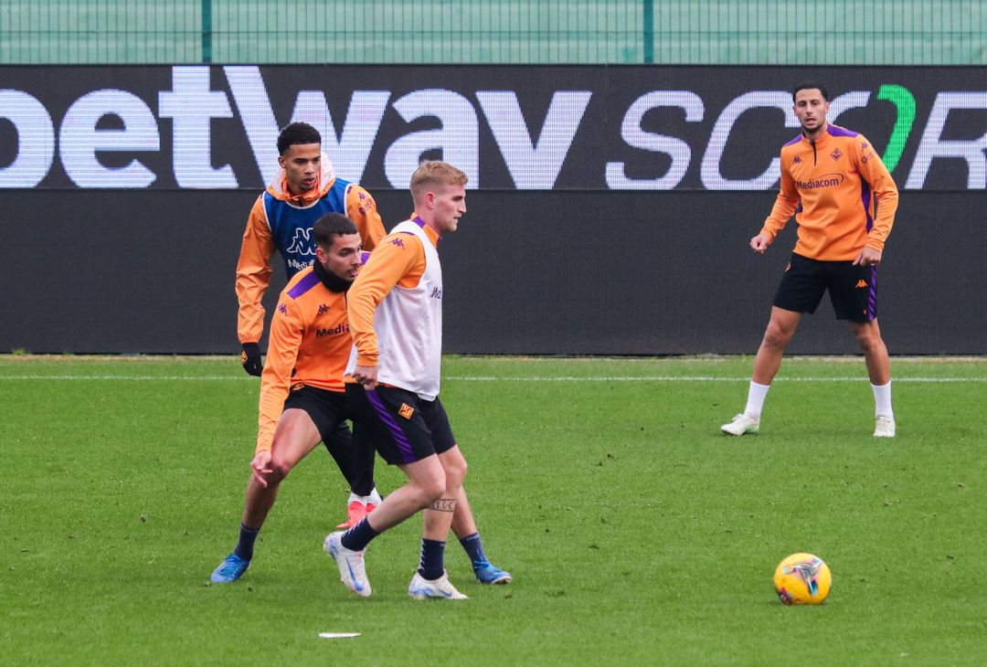 Gallery VN – Allenamento a porte aperte della Fiorentina, le immagini più belle - immagine 212