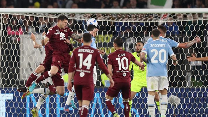 La moviola di Lazio-Torino 1-1: Pobega su Lazzari? Per Prontera non è fallo - immagine 1