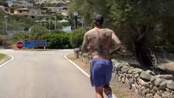 Theo Hernandez e la corsa in strada a Porto Cervo: il video social
