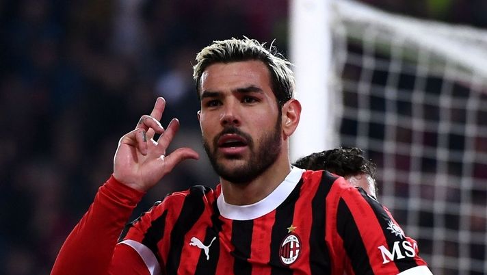 Ex Milan, gli auguri social del club rossonero a Theo Hernandez