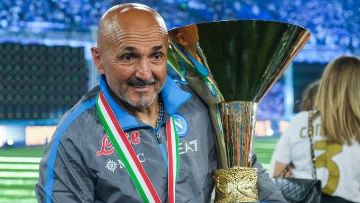 Tenace in campo, passionale in amore: come Spalletti ha conquistato la sua dolce metà Tenace in campo, passionale in amore: come Spalletti ha conquistato la sua dolce metà - immagine 1