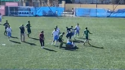 Malaga, rissa furibonda in campo: pugni e calci violenti, la polizia apre un’indagine