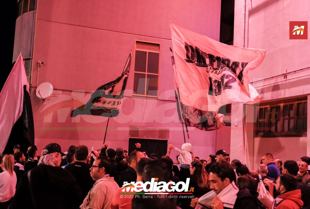 FOTO PALERMO, cori e fumogeni al Barbera: festa per i 122 anni del club (LA GALLERY) - immagine 6
