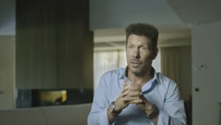 Simeone e l’aneddoto sul derby: “Simoni mi chiese di fare l’attaccante. Poi andò come doveva…” Simeone e l’aneddoto sul derby: “Simoni mi chiese di fare l’attaccante. Poi andò come doveva…” - immagine 1