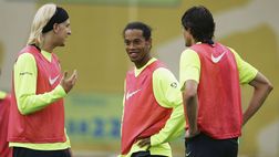 Maxi Lopez, le notti folli a Barcellona e l’ultimatum dell’ex: “Scegli, o me o Ronaldinho