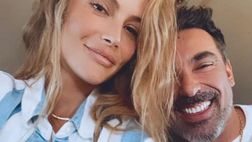La ex di Lavezzi lo smaschera sui social: “Mi scriveva in privato e la fidanzata era incinta”
