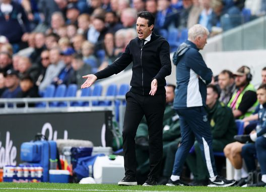 Unai Emery, allenatore dell’Aston Villa, reagisce in panchina durante la partita di Premier League tra Everton e Aston Villa allo Hill Dickinson Stadium il 13 settembre 2025 a Liverpool, Inghilterra. (Foto di Carl Recine/Getty Images) Brentford-Aston Villa: dove vedere la partita in diretta TV ed in streaming LIVE- immagine 2