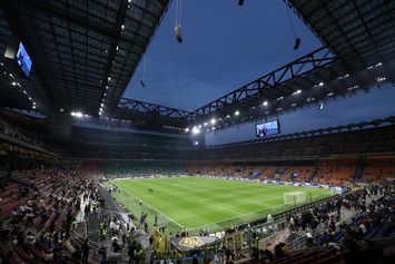 Confalonieri: “Stadio? Io ristrutturerei San Siro. Milan partito così così, ma vinto il derby”- immagine 2