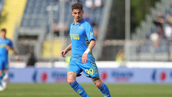 EMPOLI, ITALY - APRIL 6: Sebastiano Esposito of Empoli FC in action during the Serie A match between Empoli and Cagliari at Stadio Carlo Castellani on April 6, 2025 in Empoli, Italy. (Photo by Gabriele Maltinti/Getty Images) Calciomercato, tutte le news del 12 agosto 2025 - immagine 1