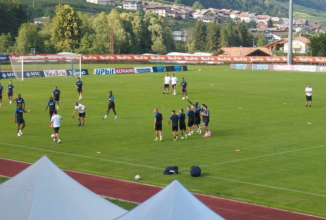 GALLERY Alcuni azzurri “deridono” i compagni per l’esercizio sbagliato - immagine 6