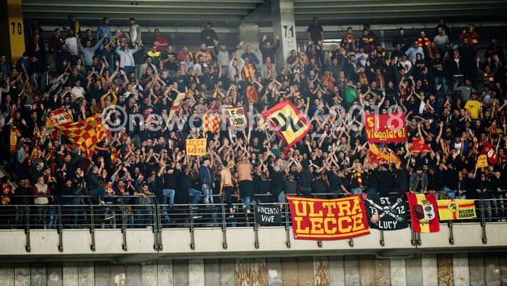 Lecce, entusiasmo alle stelle: esodo dei tifosi a Cremona - immagine 1