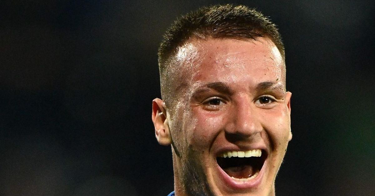 Camarda si racconta: “Sogno la Nazionale maggiore. Quando ho esordito a San Siro con il Milan…” Camarda si racconta: “Sogno la Nazionale maggiore. Quando ho esordito a San Siro con il Milan…”