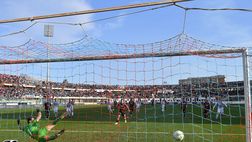 Catania, fatta per il portiere: a ore la fumata bianca