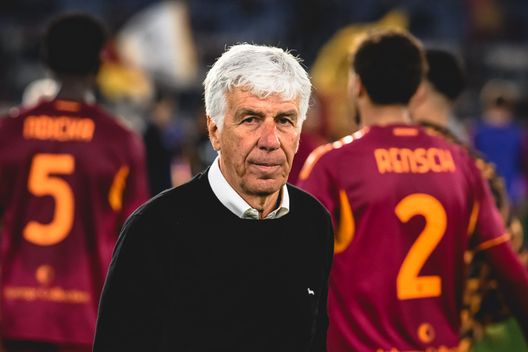 ROMA, ITALIA - 10 APRILE: L'allenatore dell'AS Roma Gian Piero Gasperini durante la partita di Serie A tra AS Roma e Pisa SC allo Stadio Olimpico il 10 aprile 2026 a Roma, Italia. (Foto di Fabio Rossi/AS Roma via Getty Images) Gasperini
