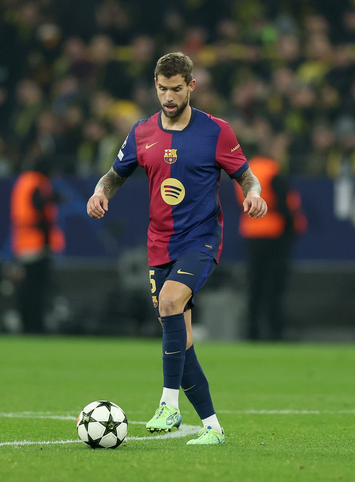 Barcellona, infortunio al bicipite femorale per Iñigo Martínez: quattro settimane di stop- immagine 2