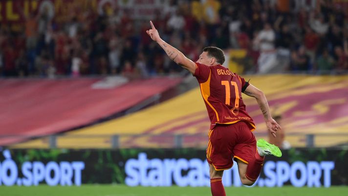 ROME, ITALY - AUGUST 20: AS Roma player celebrates during the Serie A TIM match between AS Roma and US Salernitana at Stadio Olimpico on August 20, 2023 in Rome, Italy. (Photo by Luciano Rossi/AS Roma via Getty Images) Il Gallo non basta - immagine 1