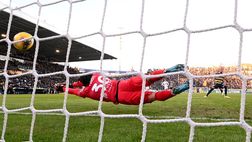 Incredibile a Parma, rigore revocato ma Benedyczak lo tira comunque: il curioso caso