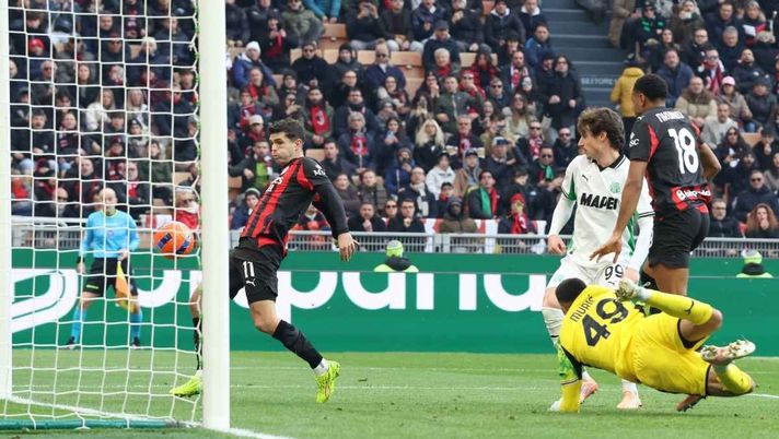 Il gol annullato a Christian Pulisic (attaccante AC Milan) durante Milan-Sassuolo 2-2 (Serie A 2025-2026) | News (Getty Images) Letizia dopo Milan-Sassuolo: 'Arbitro esordiente alla prima in classifica: mancanza di rispetto'