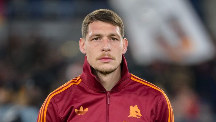 ROME, ITALY - DECEMBER 14: AS Roma player Andrea Belotti prior to the UEFA Europa League group G match between AS Roma and FC Sheriff Tiraspol at Stadio Olimpico on December 14, 2023 in Rome, Italy. (Photo by Fabio Rossi/AS Roma via Getty Images) UFFICIALE – Belotti è un nuovo giocatore del Como: c’è il comunicato - immagine 1
